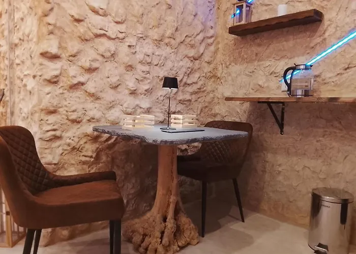 La Caverna Motel para Casais Pompeia